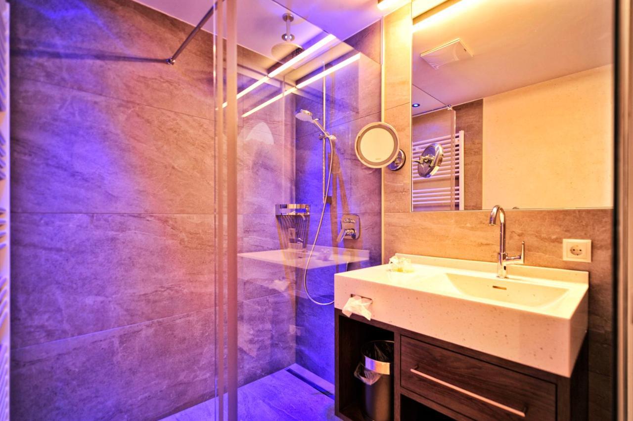 נאודרס Hotel Garni Lamm מראה חיצוני תמונה