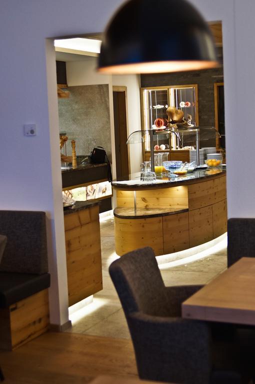 נאודרס Hotel Garni Lamm מראה חיצוני תמונה