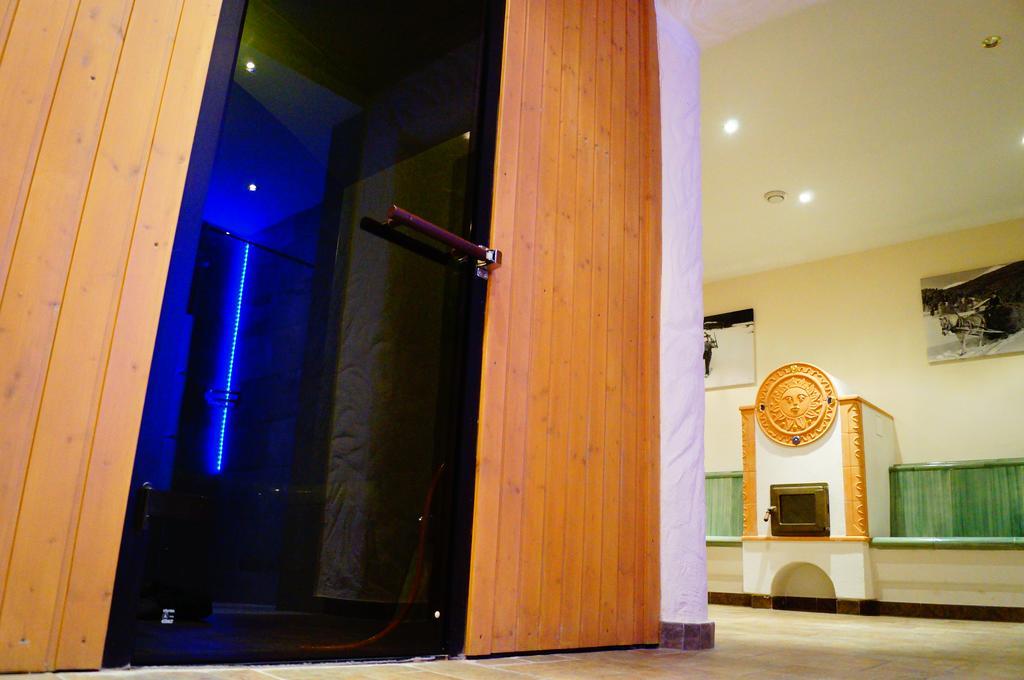 נאודרס Hotel Garni Lamm מראה חיצוני תמונה