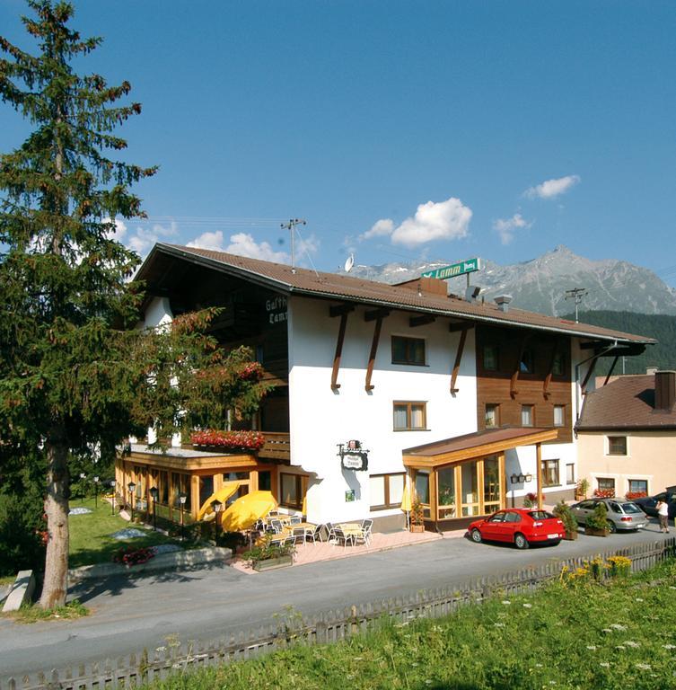 נאודרס Hotel Garni Lamm מראה חיצוני תמונה